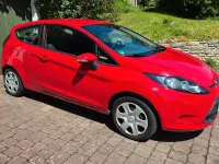 Gebraucht Ford Fiesta Ambiente 82 PS (60 kW) 2009 Rot Limousine