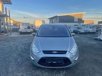 Gebraucht Ford S-MAX Titanium 163 PS (119 kW) 2015 Silber Van / Kleinbus