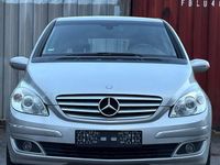 Usata Mercedes B150 95 CV (69 kW) 2006 Argento Monovolume