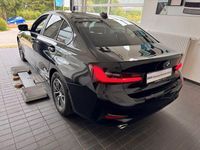 Gebraucht BMW 320 Advantage 184 PS (135 kW) 2022 Schwarz Limousine