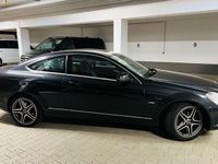 Gebraucht Mercedes C180 156 PS (114 kW) 2011 Schwarz Coupé