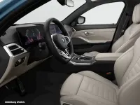 Gebraucht BMW 330e 292 PS (214 kW) 2025 Blau Kombi