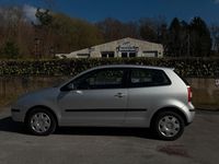 Gebraucht VW Polo 64 PS (47 kW) 2003 Grau Kleinwagen