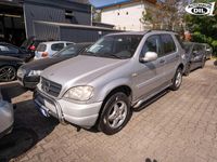 Gebraucht Mercedes ML320 218 PS (160 kW) 2001 Silber (metallic) SUV