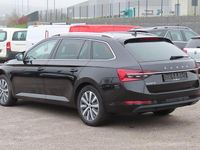 Gebraucht Skoda Superb 150 PS (110 kW) 2023 Schwarz Kombi