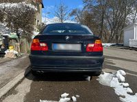 Gebraucht BMW 320 150 PS (110 kW) 1998 Blau Limousine
