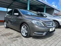 Gebraucht Mercedes B180 109 PS (80 kW) 2012 Braun Kleinwagen