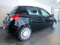 Gebraucht Renault Clio 75 PS (55 kW) 2012 Sternenschwarz Kleinwagen