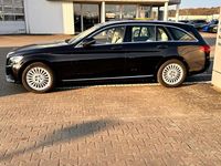 Gebraucht Mercedes C180 Exclusive 156 PS (114 kW) 2016 Schwarz Kombi