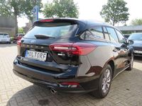 Gebraucht Ford Focus Titanium 125 PS (91 kW) 2024 Obsidianschwarz metallic Kombi