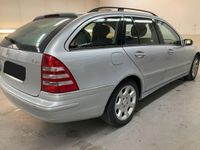 Gebraucht Mercedes C220 Elegance 150 PS (110 kW) 2006 Silber Kombi