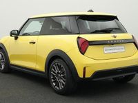 Używany Mini Cooper Classic 156 KM (114 kW) 2024 Żółty Hatchback