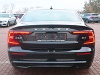 Gebraucht Volvo S60 Plus 197 PS (144 kW) 2023 Schwarz Limousine