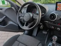 Usado Audi A3 Advanced 150 HP (110 kW) 2020 Preto Sedan