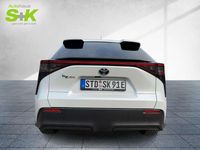 Gebraucht Toyota bZ4X 151 kW (206 PS) 2024 Platinumweiß perleffekt SUV