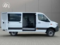 Gebraucht Mercedes Sprinter 163 PS (119 kW) 2020 Arktikweiß Van