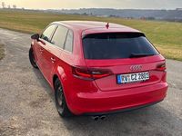 Gebraucht Audi A3 Ambition 150 PS (110 kW) 2013 Rot Limousine