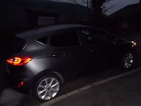Gebraucht Ford Fiesta Titanium 101 PS (74 kW) 2017 Grau Kleinwagen