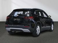Gebraucht Mercedes GLA200 163 PS (119 kW) 2024 Unilack nachtschwarz SUV