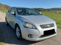 Gebraucht Kia Ceed 109 PS (80 kW) 2009 Silber Kleinwagen
