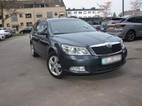 Gebraucht Skoda Octavia 105 PS (77 kW) 2011 Grau Kombi