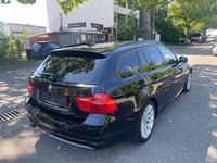 Gebraucht BMW 320 170 PS (125 kW) 2010 Black sapphire metallic Kombi