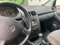 Gebraucht Mercedes A160 95 PS (69 kW) 2011 Silber metallic Kleinwagen