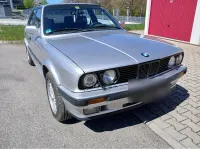 Używany BMW 325 170 KM (125 kW) 1991 Srebrny Sedan/Limuzyna