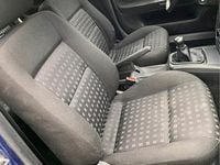 Second-hand VW Passat 101 CP (74 kW) 2000 Albastru Break