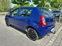 Gebraucht Dacia Sandero 75 PS (55 kW) 2009 Blau Limousine