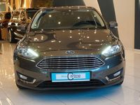 Gebraucht Ford Focus Titanium 125 PS (91 kW) 2017 Grau Limousine