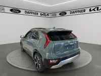 Neu Kia Niro Spirit 139 PS (102 kW) 2026 Cityscape grün metallic SUV