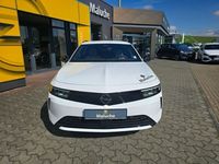 Neu Opel Astra Edition 136 PS (100 kW) 2025 Arktis weiß (uni) Kombi