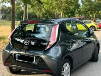 Gebraucht Toyota Aygo X-play 69 PS (50 kW) 2015 Grau Kleinwagen