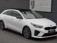 Gebraucht Kia ProCeed GT GT 204 PS (150 kW) 2021 Sonderlackierung deluxe white metallic Kleinwagen