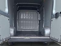 Gebraucht Peugeot Boxer 140 PS (102 kW) 2023 Lack grau artense/metalliclac Van