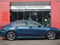 Gebraucht Mercedes A180 Business 136 PS (100 kW) 2019 Blau Limousine