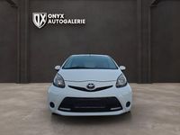 Gebraucht Toyota Aygo Cool 68 PS (50 kW) 2012 Weiß Kleinwagen
