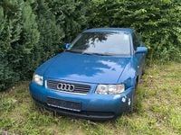 Gebraucht Audi A3 Ambiente 101 PS (74 kW) 2002 Blau Kleinwagen