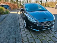 Używany Ford S-MAX Titanium 179 KM (131 kW) 2016 Szary Minivan
