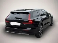 Gebraucht Volvo V60 CC Plus 197 PS (144 kW) 2023 Schwarz Kombi