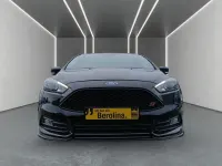 Usado Ford Focus ST 250 CV (183 kW) 2017 Negro Berlina