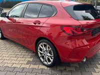 Gebraucht BMW 116 Sport Line 116 PS (85 kW) 2019 Rot Kleinwagen