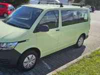Second-hand VW Caravelle 110 CP (80 kW) 2021 Verde Van