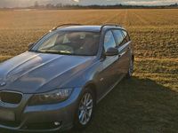 Gebraucht BMW 318 143 PS (105 kW) 2009 Grau Kombi
