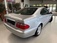Gebraucht Mercedes CLK200 Elegance 163 PS (119 kW) 2001 Silber