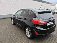 Gebraucht Ford Fiesta 86 PS (63 kW) 2019 Iridiumschwarz metallic Limousine