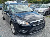 Usata Ford Focus 125 CV (91 kW) 2010 Nero Berlina