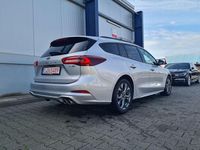 Gebraucht Ford Focus ST-Line X 125 PS (91 kW) 2023 Silber Limousine