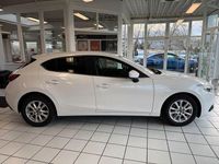 Gebraucht Mazda 3 Center-Line 120 PS (88 kW) 2015 Weiß Limousine